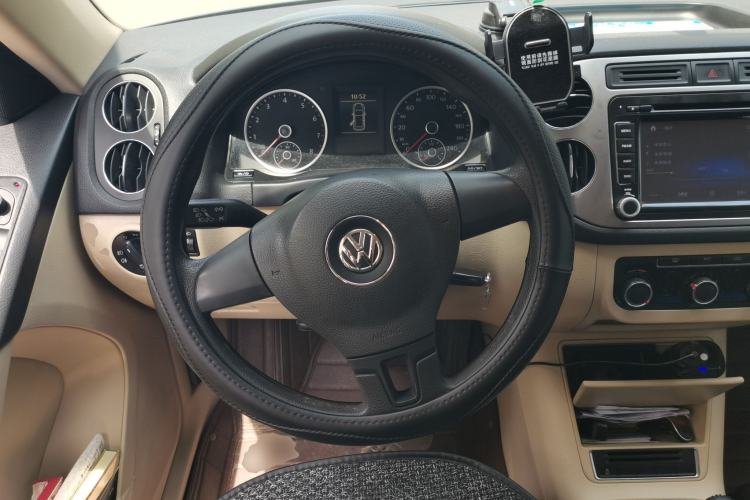Used Volkswagen Tiguan 2013 1.8TSI Automatic Two-Wheel Drive Trend Edition Steering Wheel