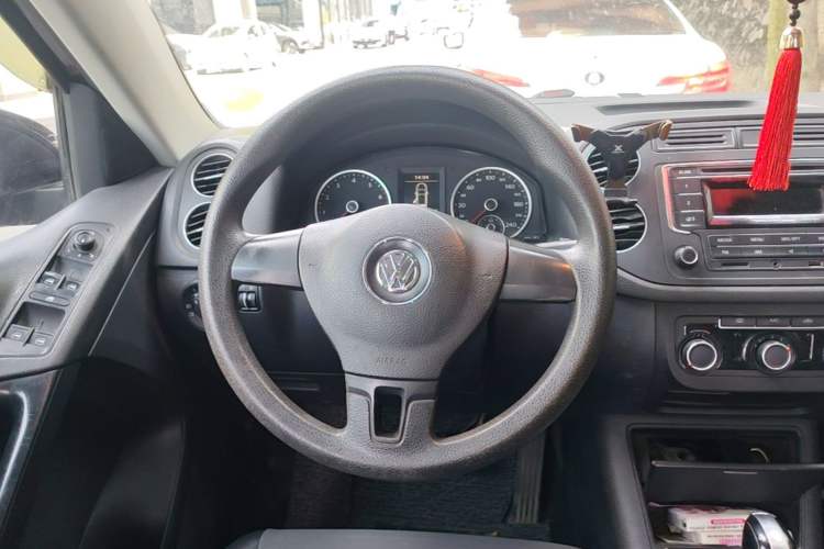 Used Volkswagen Tiguan 2013 1.8TSI Automatic Two-Wheel Drive Trend Edition Steering Wheel