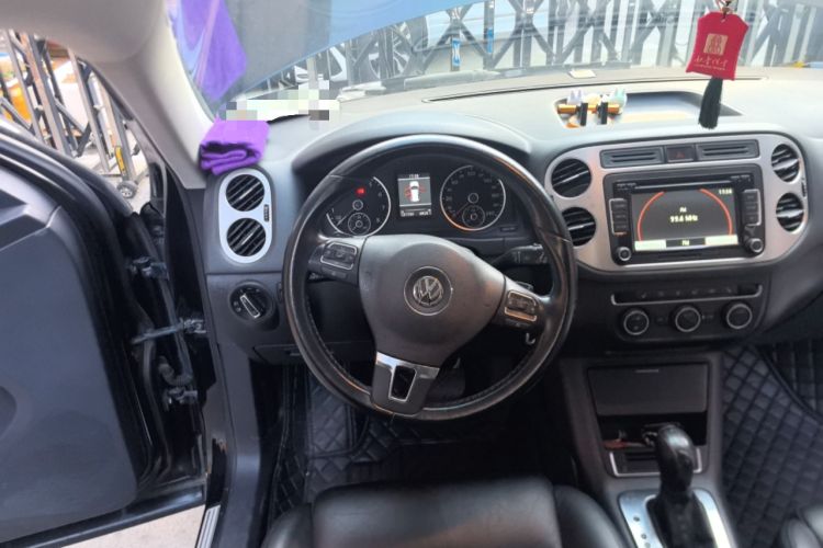 Used Volkswagen Tiguan 2013 1.8TSI Automatic Two-Wheel Drive Luxury Model Steering Wheel