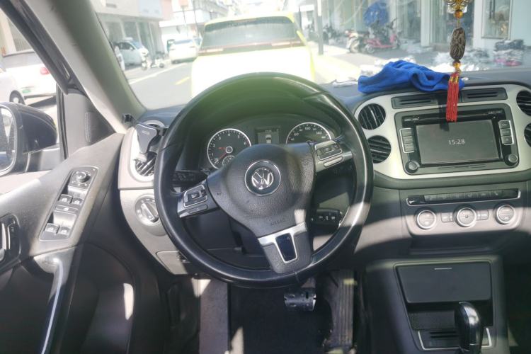 Used Volkswagen Tiguan 2013 1.8TSI Automatic Two-Wheel Drive Luxury Model Steering Wheel
