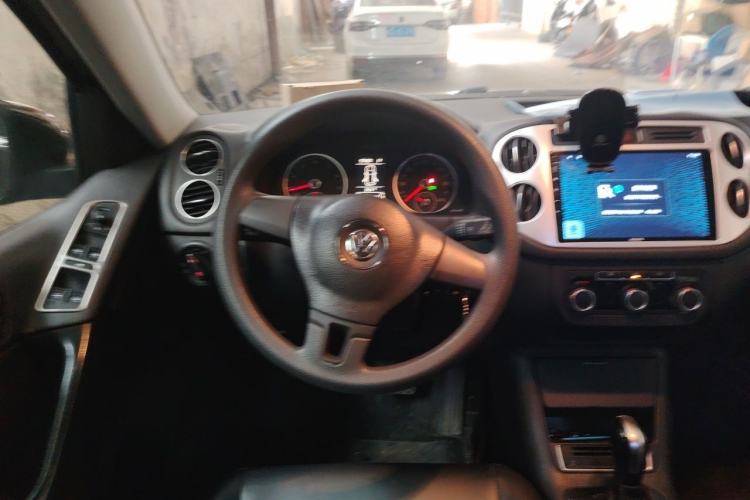 Used Volkswagen Tiguan 2013 1.8TSI Automatic Two-Wheel Drive Trend Edition Steering Wheel