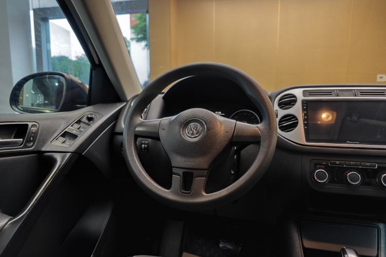 Used Volkswagen Tiguan 2013 1.8TSI Automatic Two-Wheel Drive Trend Edition Steering Wheel