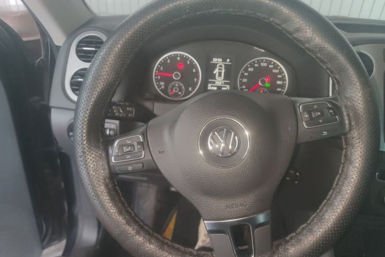 Used Volkswagen Tiguan 2013 1.8 TSI Automatic Two-Wheel Drive Comfort Edition Steering Wheel