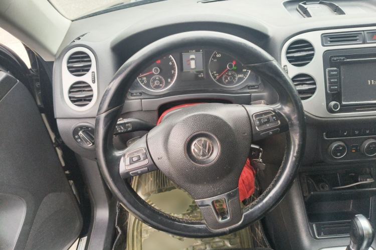 Used Volkswagen Tiguan 2013 1.8TSI Automatic Two-Wheel Drive Luxury Model Steering Wheel