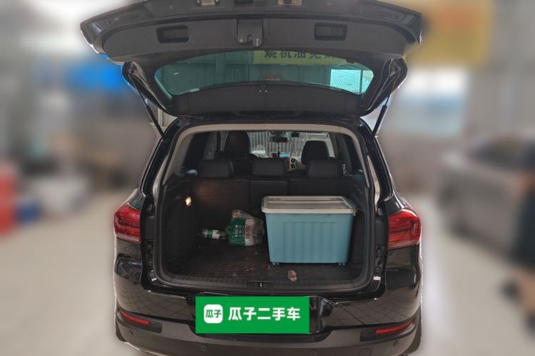 Used Volkswagen Tiguan 2013 2.0 TSI Automatic All-Wheel-Drive Flagship Edition Trunk
