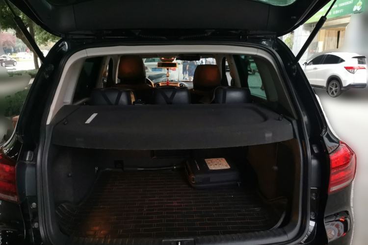 Used Volkswagen Tiguan 2013 2.0 TSI Automatic All-Wheel Drive Luxury Edition Trunk
