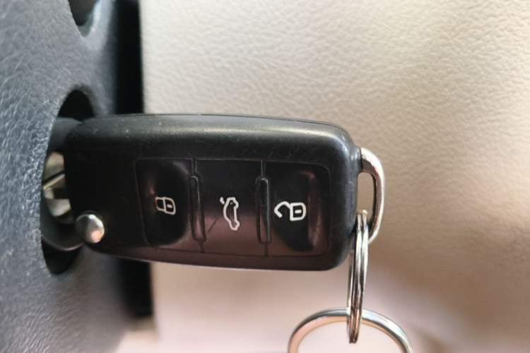Used Volkswagen Tiguan 2013 1.8 TSI Automatic All-Wheel Drive Luxury Model Vehicle Key