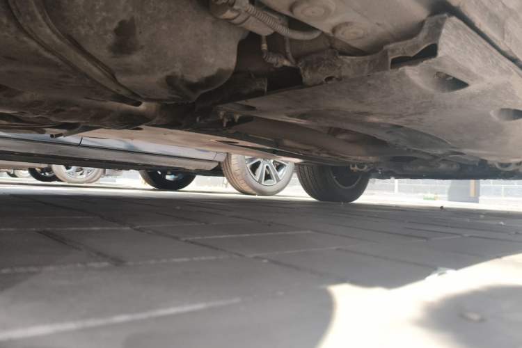 Used Volkswagen Tiguan 2013 1.4 TSI Manual Two-Wheel Drive BlueMotion Edition Chassis Rear Right