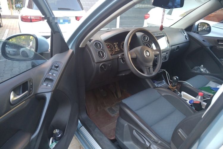 Used Volkswagen Tiguan 2013 1.4 TSI Manual Two-Wheel Drive BlueMotion Edition Driver Seat