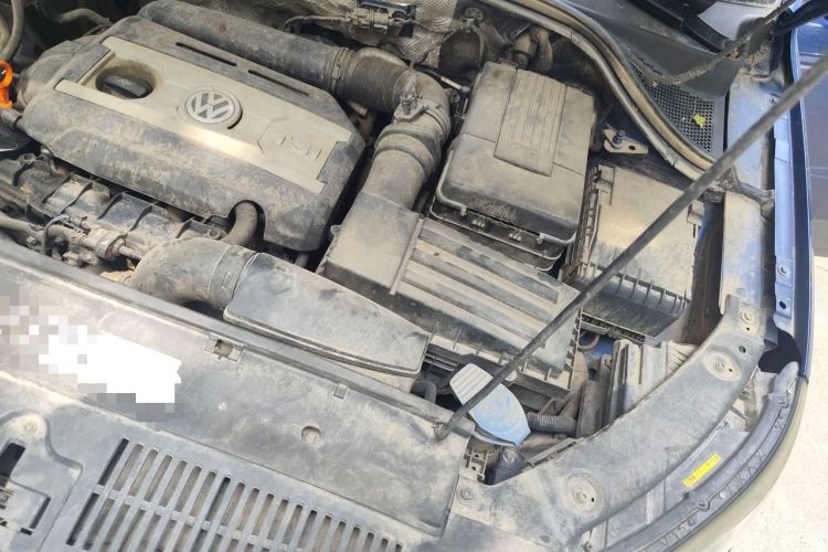 Used Volkswagen Tiguan 2013 1.8 TSI Automatic Two-Wheel Drive Comfort Edition Engine Bay Left