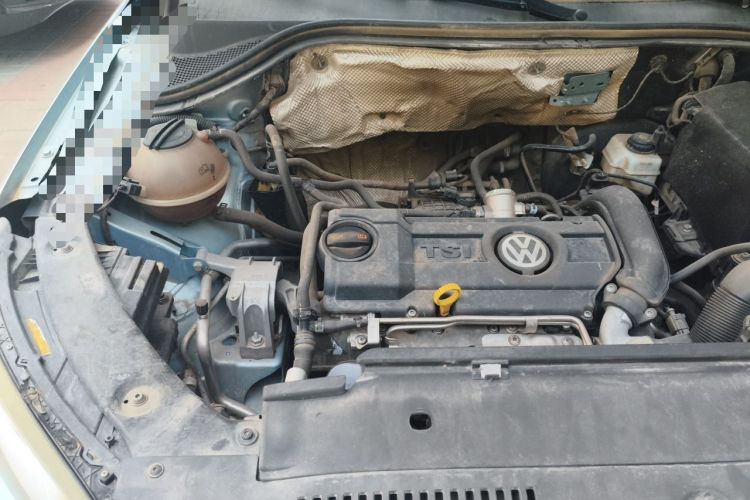 Used Volkswagen Tiguan 2013 1.4 TSI Manual Two-Wheel Drive BlueMotion Edition Engine Bay Right