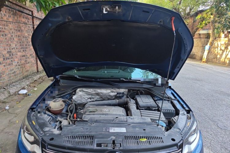 Used Volkswagen Tiguan 2013 1.8 TSI Automatic Two-Wheel Drive Comfort Edition Engine Bay
