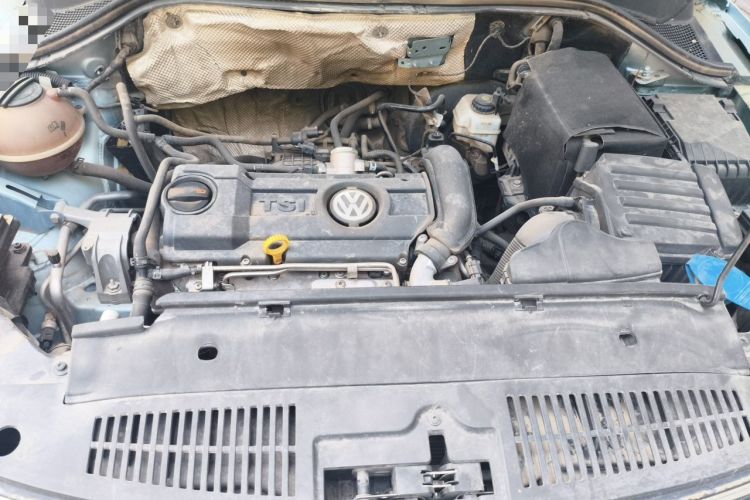 Used Volkswagen Tiguan 2013 1.4 TSI Manual Two-Wheel Drive BlueMotion Edition Engine Bay