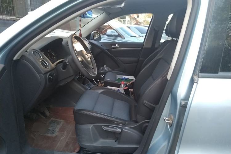 Used Volkswagen Tiguan 2013 1.4 TSI Manual Two-Wheel Drive BlueMotion Edition Left Front Seat