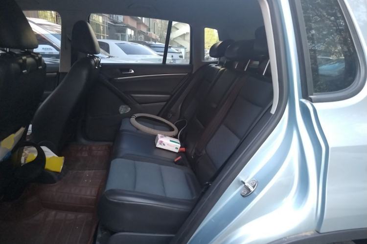 Used Volkswagen Tiguan 2013 1.4 TSI Manual Two-Wheel Drive BlueMotion Edition Left Rear Seat