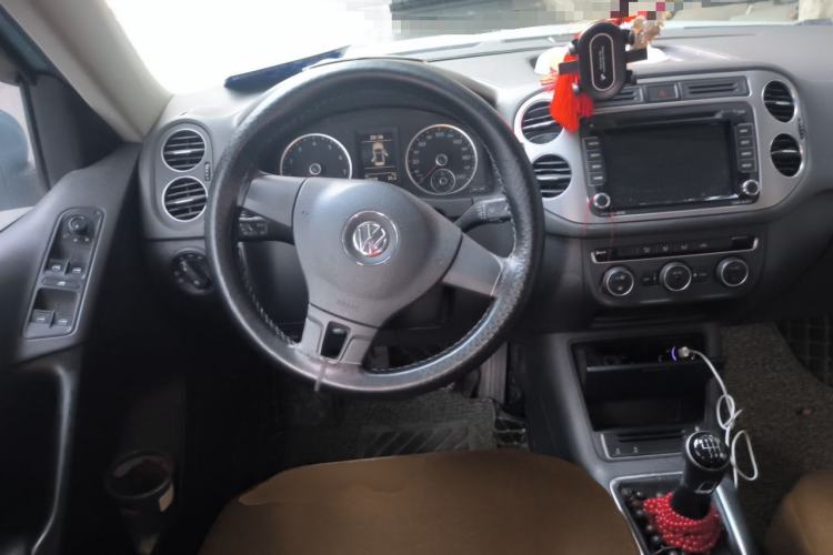 Used Volkswagen Tiguan 2013 1.4 TSI Manual Two-Wheel Drive BlueMotion Edition Steering Wheel