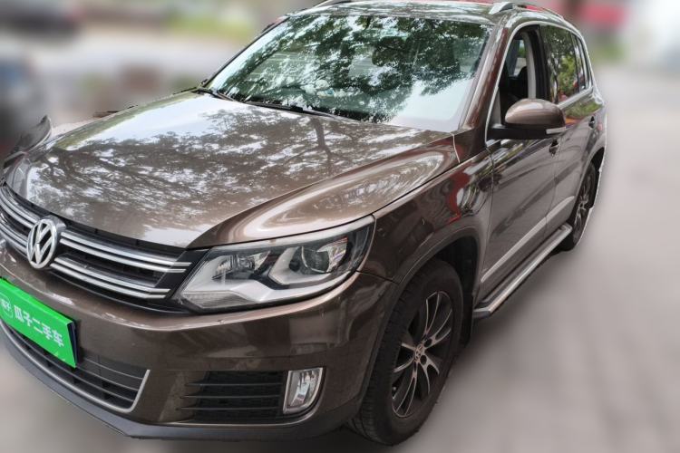 Used Volkswagen Tiguan 2013 1.8TSI Automatic Two-Wheel Drive Luxury Model Guazi used car, China used car export, Used car for sale, Used  cars, Cheapest cars for sale