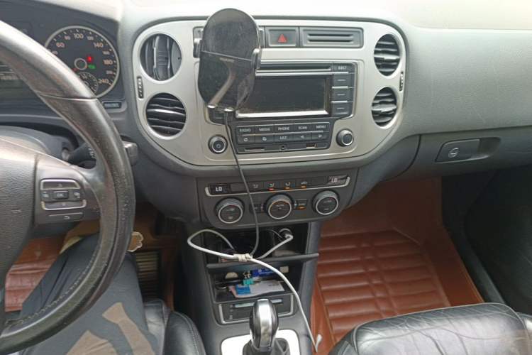 Used Volkswagen Tiguan 2013 1.8TSI Automatic Two-Wheel Drive Trend Edition Audio And AC Panel