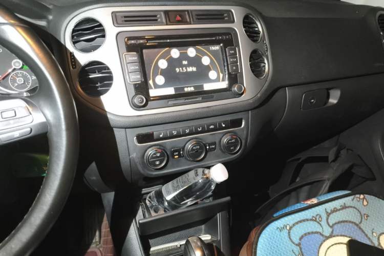 Used Volkswagen Tiguan 2013 1.8TSI Automatic Two-Wheel Drive Luxury Model Audio And AC Panel