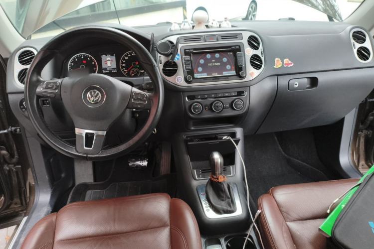 Used Volkswagen Tiguan 2013 1.8TSI Automatic Two-Wheel Drive Luxury Model Center Console