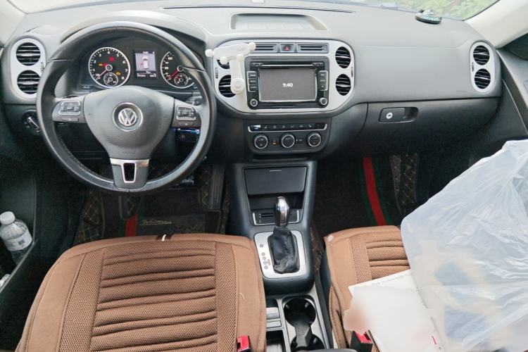 Used Volkswagen Tiguan 2013 1.8TSI Automatic Two-Wheel Drive Luxury Model Center Console