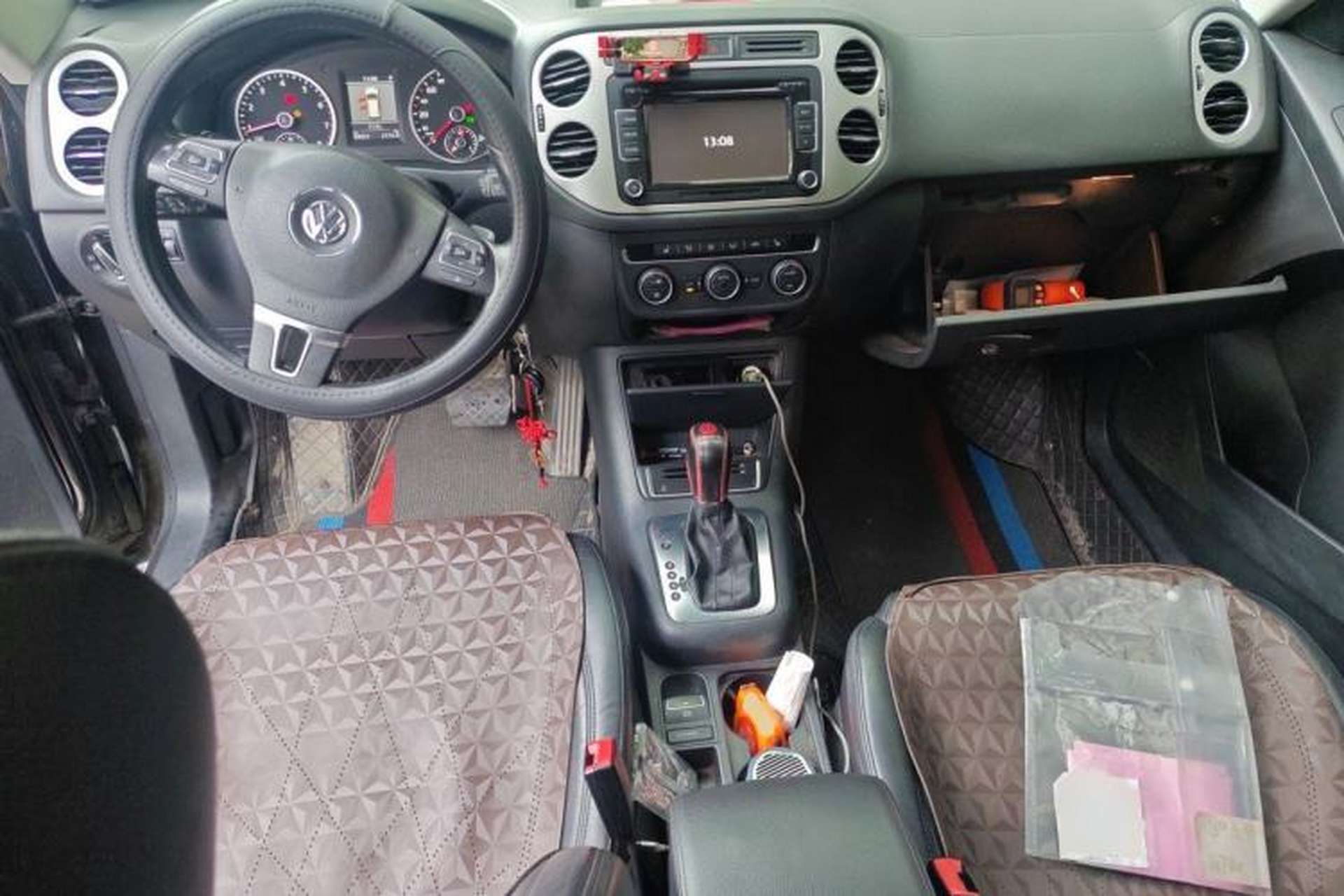 Used Volkswagen Tiguan 2013 2.0 TSI Automatic All-Wheel Drive Luxury Edition Center Console
