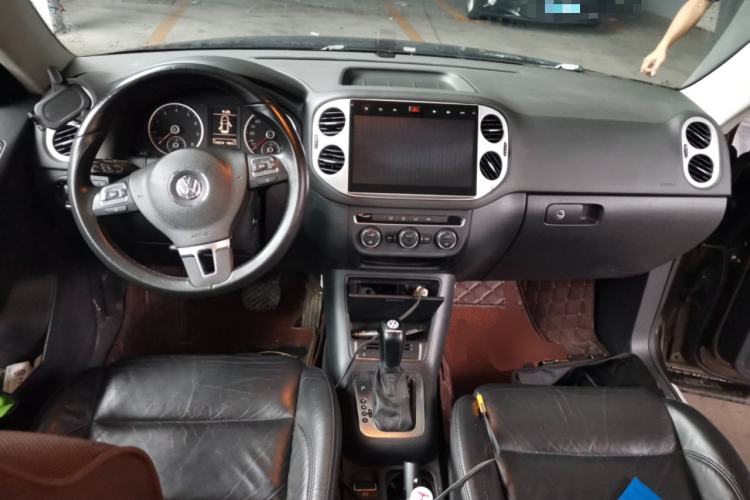 Used Volkswagen Tiguan 2013 1.8 TSI Automatic Two-Wheel Drive Comfort Edition Center Console