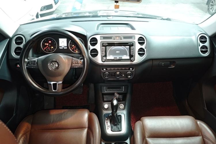 Used Volkswagen Tiguan 2013 1.8TSI Automatic Two-Wheel Drive Luxury Model Center Console