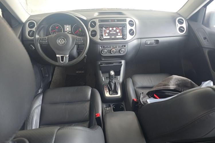 Used Volkswagen Tiguan 2013 1.8TSI Automatic Two-Wheel Drive Luxury Model Center Console