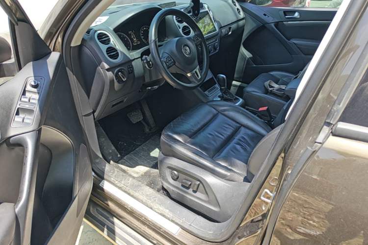 Used Volkswagen Tiguan 2013 1.8 TSI Automatic Two-Wheel Drive Comfort Edition Driver Seat