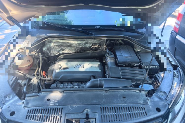 Used Volkswagen Tiguan 2013 1.8TSI Manual Two-Wheel Drive Trend Edition Engine Bay