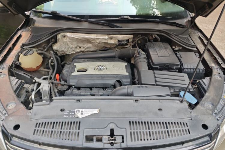 Used Volkswagen Tiguan 2013 1.8 TSI Automatic Two-Wheel Drive Comfort Edition Engine Bay