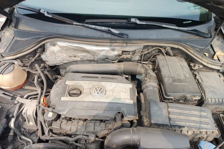 Used Volkswagen Tiguan 2013 1.8TSI Automatic Two-Wheel Drive Trend Edition Engine Bay