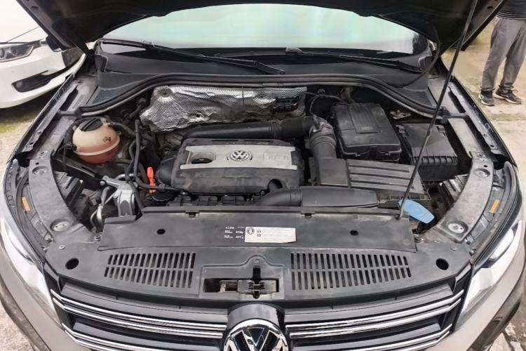 Used Volkswagen Tiguan 2013 1.8TSI Automatic Two-Wheel Drive Luxury Model Engine Bay
