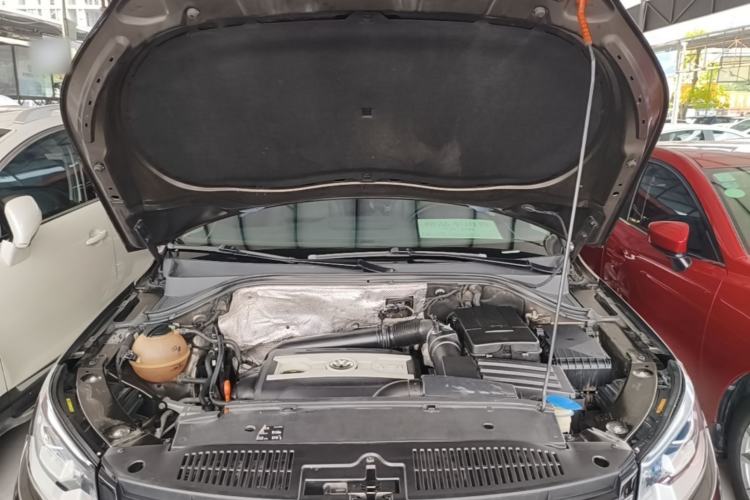 Used Volkswagen Tiguan 2013 1.8 TSI Automatic Two-Wheel Drive Comfort Edition Engine Bay