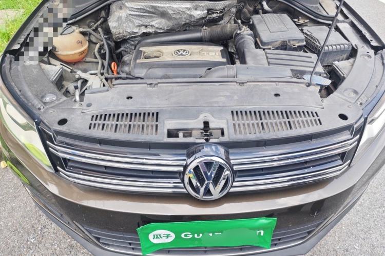 Used Volkswagen Tiguan 2013 2.0 TSI Automatic All-Wheel-Drive Flagship Edition Engine Bay