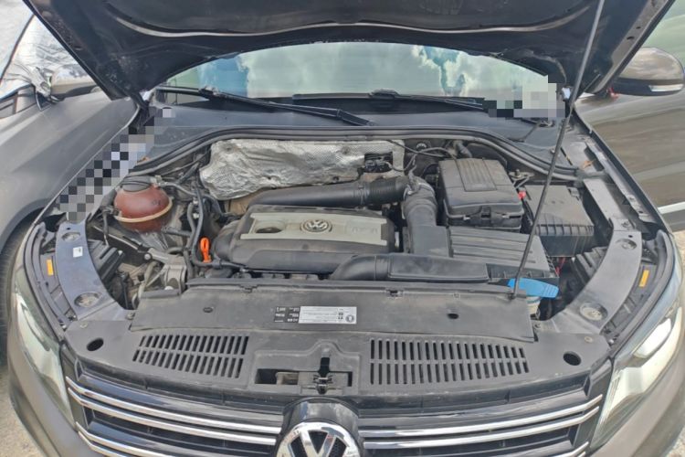 Used Volkswagen Tiguan 2013 1.8 TSI Automatic All-Wheel Drive Luxury Model Engine Bay