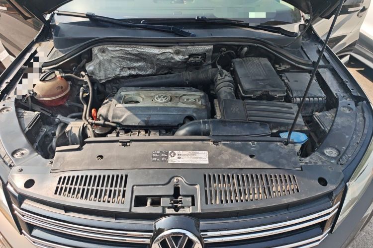 Used Volkswagen Tiguan 2013 2.0 TSI Automatic All-Wheel-Drive Flagship Edition Engine Bay