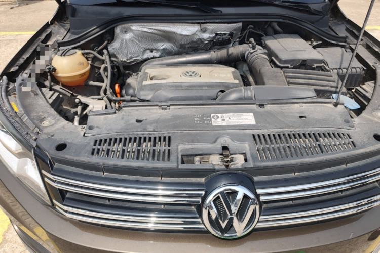 Used Volkswagen Tiguan 2013 1.8TSI Automatic Two-Wheel Drive Trend Edition Engine Bay