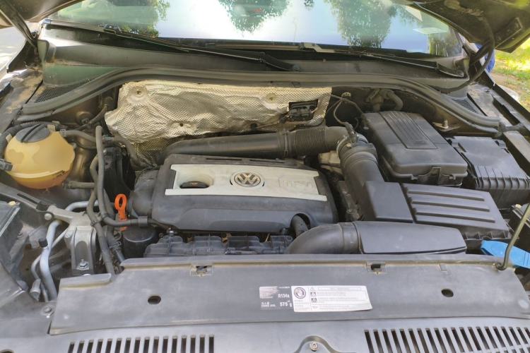Used Volkswagen Tiguan 2013 1.8TSI Automatic Two-Wheel Drive Luxury Model Engine Bay