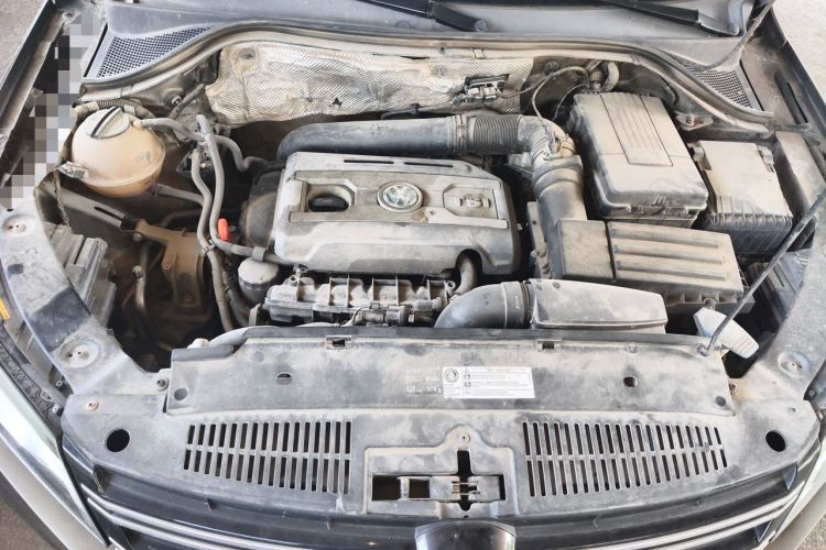 Used Volkswagen Tiguan 2013 1.8TSI Automatic Two-Wheel Drive Trend Edition Engine Bay