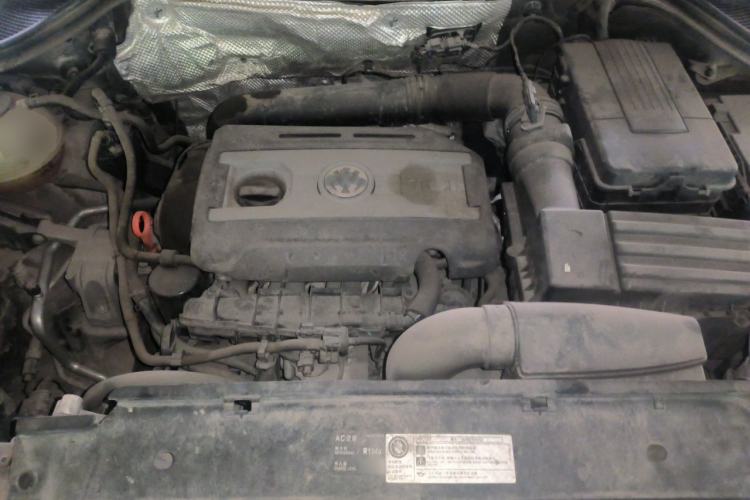 Used Volkswagen Tiguan 2013 1.8TSI Automatic Two-Wheel Drive Luxury Model Engine Bay