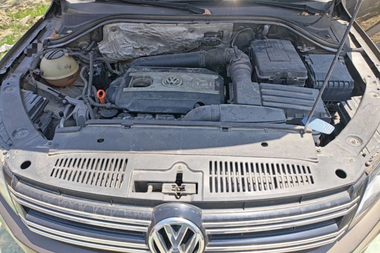 Used Volkswagen Tiguan 2013 1.8 TSI Automatic Two-Wheel Drive Comfort Edition Engine Bay