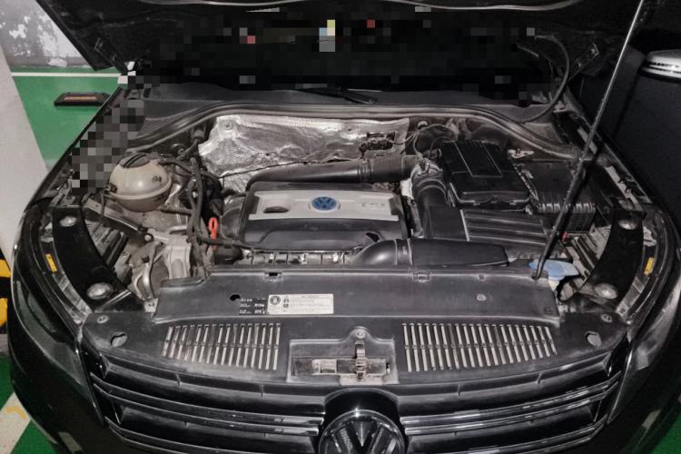 Used Volkswagen Tiguan 2013 1.8TSI Automatic Two-Wheel Drive Trend Edition Engine Bay