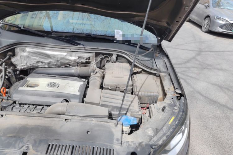 Used Volkswagen Tiguan 2013 1.8TSI Automatic Two-Wheel Drive Luxury Model Engine Bay Left