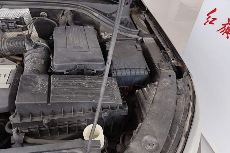 Used Volkswagen Tiguan 2013 1.8 TSI Automatic Two-Wheel Drive Comfort Edition Engine Bay Left