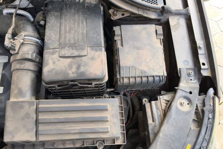 Used Volkswagen Tiguan 2013 1.8 TSI Automatic Two-Wheel Drive Comfort Edition Engine Bay Left