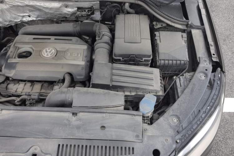 Used Volkswagen Tiguan 2013 1.8TSI Automatic All-Wheel-Drive Comfort Edition Engine Bay Left