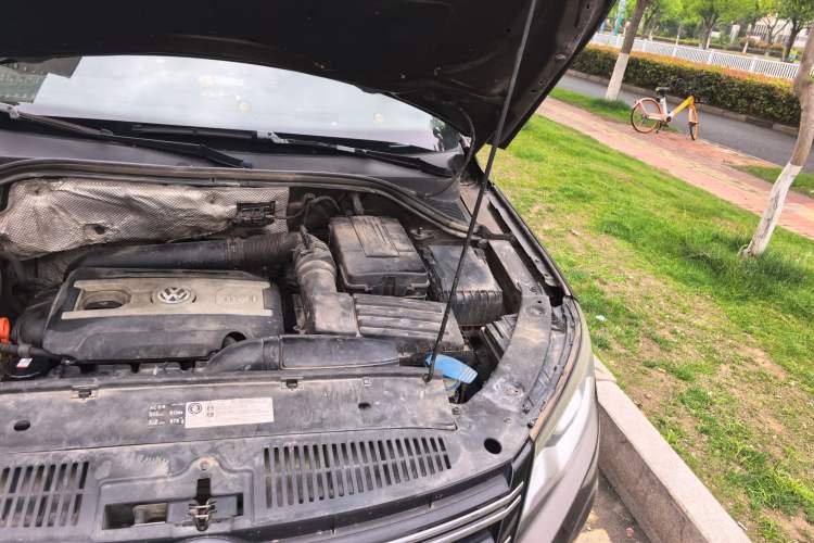 Used Volkswagen Tiguan 2013 1.8TSI Automatic Two-Wheel Drive Luxury Model Engine Bay Left