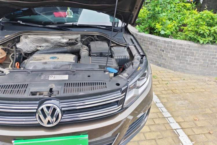 Used Volkswagen Tiguan 2013 1.8TSI Automatic Two-Wheel Drive Luxury Model Engine Bay Left